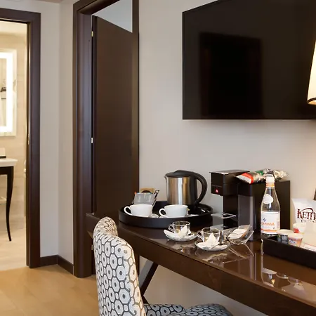 Starhotels Michelangelo Roma Esterno foto
